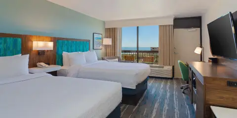 可可比奇海灘卡納維拉爾角歡朋酒店