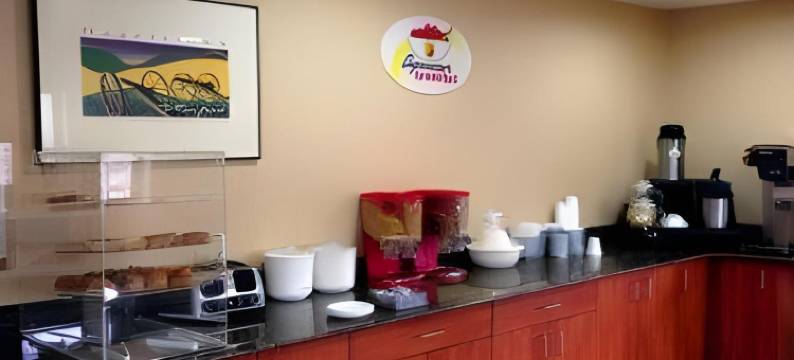 黑格斯敦I-70温德姆速8酒店(Super 8 by Wyndham Hagerstown I-70)图片