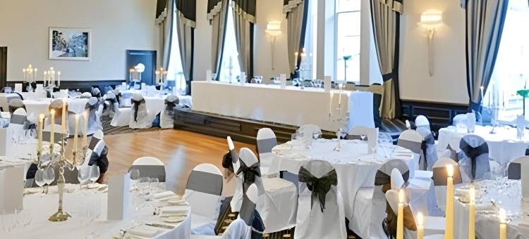 由指南针酒店集团经营的罗克斯阿伯丁酒店(Rox Hotel Aberdeen by Compass Hospitality)图片