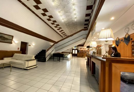 Hotel Ob Hotel Overview