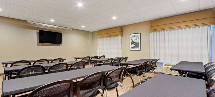 俾斯麦I-94舒眠套房酒店(Sleep Inn & Suites Bismarck I-94)图片