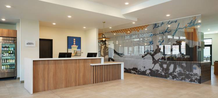 亚利桑那坦佩米尔斯购物中心市镇广场酒店(TownePlace Suites Tempe)图片