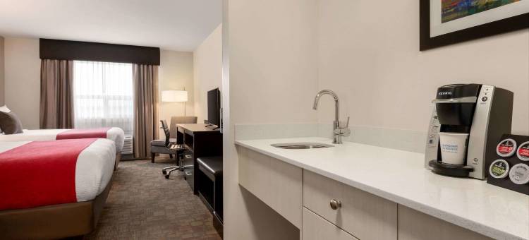 百哩之家戴斯酒店(Days Inn by Wyndham 100 Mile House)图片