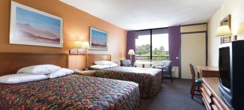 Motel 6 罗利, NC – 市中心南部(Motel 6 Raleigh, NC – Downtown South)图片