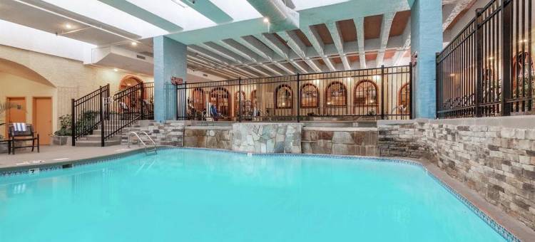 堪萨斯城广场希尔顿惠庭套房酒店(Embassy Suites by Hilton Kansas City Plaza)图片