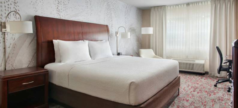 大巴灵顿莱诺克斯/伯克希尔万枫酒店及套房(Fairfield Inn & Suites Great Barrington Lenox/Berkshires)图片