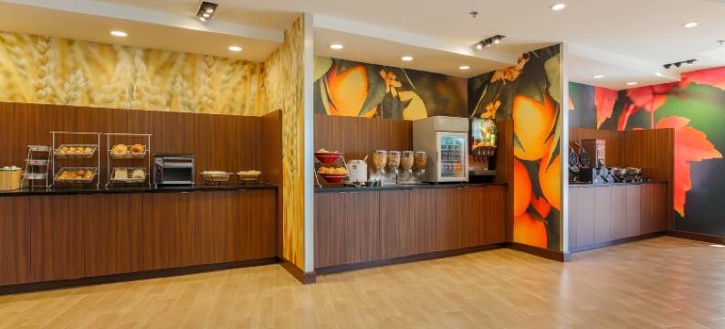 亚历山德里亚万枫酒店及套房(Fairfield Inn & Suites Alexandria)图片