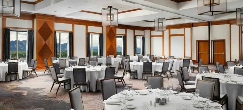 博尔德弗兰特隆万丽酒店(Renaissance Boulder Flatiron Hotel)图片