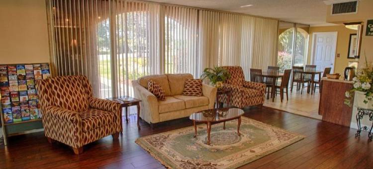佩里瑞兰克斯旅馆(Relax Inn Perry National Fairgrounds Area I-75)图片