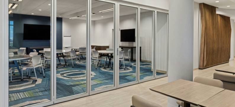 万豪贝滕多夫 Springhill 套房酒店(SpringHill Suites Bettendorf)图片