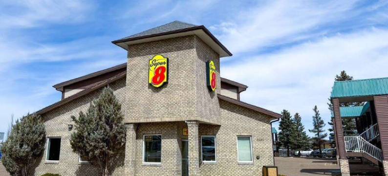 梅迪辛哈特温德姆速8酒店(Super 8 by Wyndham Medicine Hat AB)图片