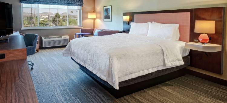 瓦列霍希尔顿欢朋酒店(Hampton Inn Vallejo)图片