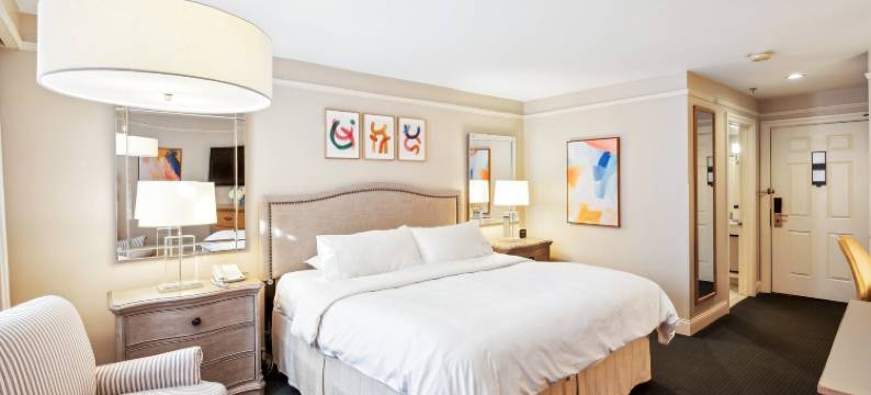 新普斯伯里旅馆(The Simsbury Inn)图片