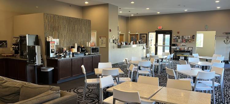 奥科博吉套房酒店(Okoboji Inn & Suites)图片