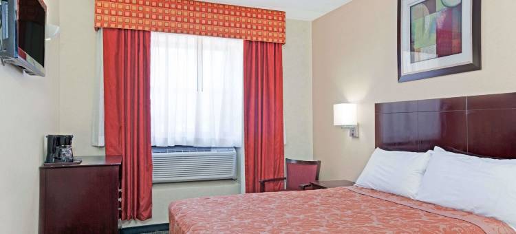 长岛市LGA速8酒店(Super 8 by Wyndham Long Island City LGA Hotel)图片