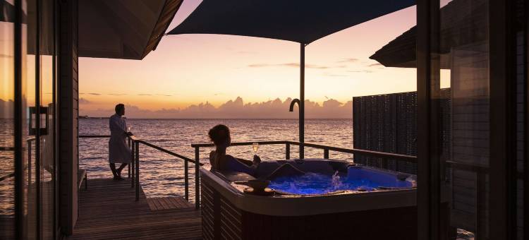 马尔代夫马富士瓦鲁奥特瑞格度假村(Outrigger Maldives Maafushivaru Resort)图片