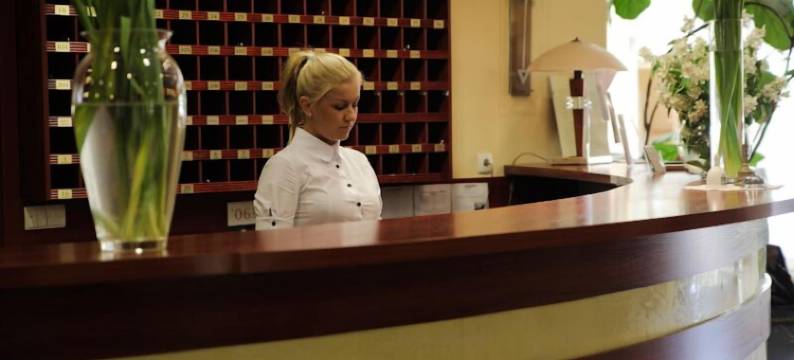 布林斯兹泰恩水疗休养酒店(Bursztyn Medical Spa & Wellness)图片