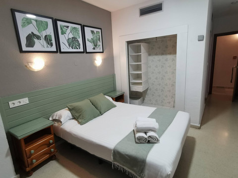 OYO安达卢萨海岸酒店