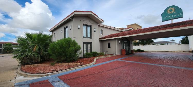 克卢特杰克逊湖拉昆塔温德姆酒店(La Quinta Inn by Wyndham Clute Lake Jackson)图片