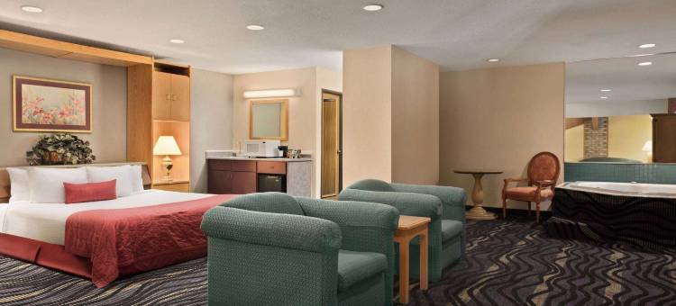 洛根呗盟套房酒店(Baymont by Wyndham Logan)图片