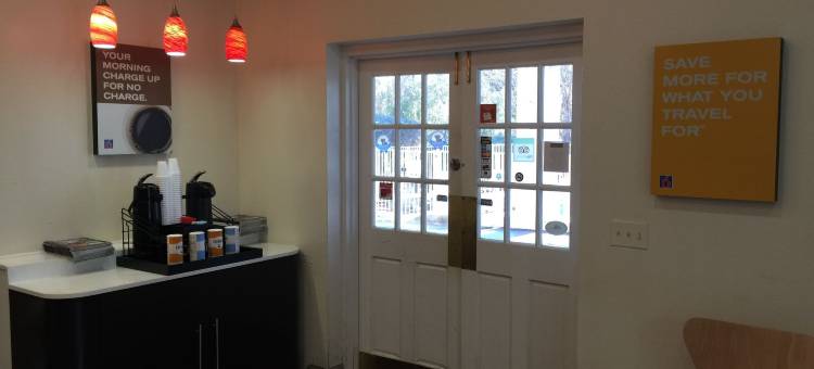 西南拉雷卡瑞6号汽车旅馆(Motel 6 Raleigh, NC Cary)图片