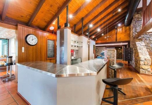 KarriviewHotel Overview