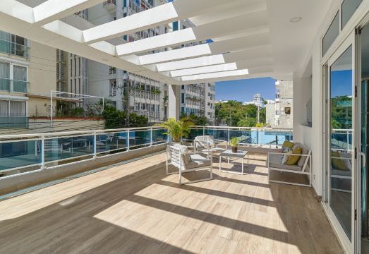 Central Park Tower Hotel Overview