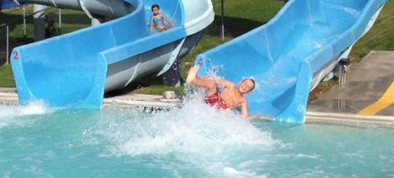 步行到高山滑梯 - 几乎有景观(Walk to Alpine Slide - Almost a View)图片