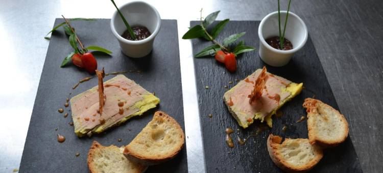 艾德奈维兹吕斯柯泰尔酒店(Hôtel Restaurant les Fontaines)图片