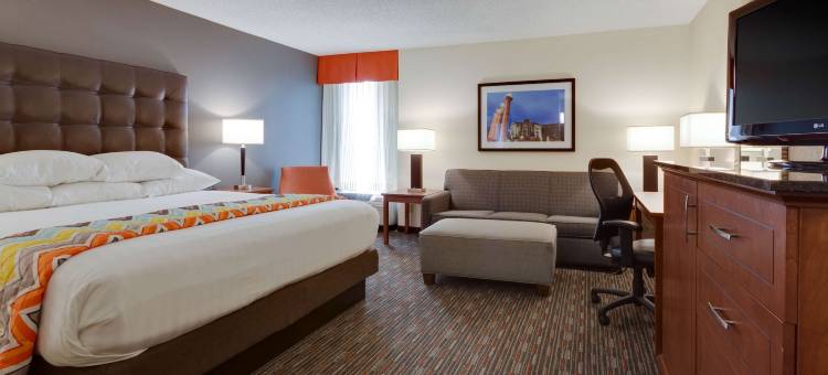 哥伦比亚体育场大道德鲁里套房酒店(Drury Inn & Suites Columbia Stadium Boulevard)图片