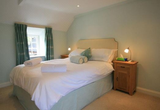 Keen Cottage Hotel Overview