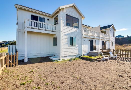 Scenic Bandon Vacation Rental w/ Beach Access!Hotel Overview