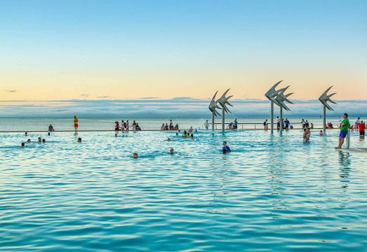 Cairns Aquarius Hotel Overview
