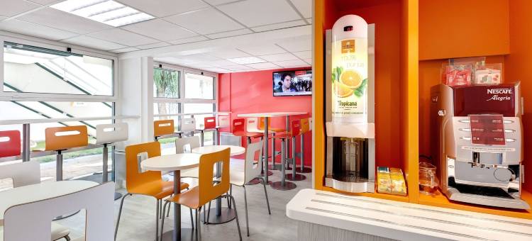 罗氏苏尔延亨默普瑞米尔经典酒店-莫里伦乐卡皮(Premiere Classe la Roche Sur Yon - Mouilleron le Captif)图片