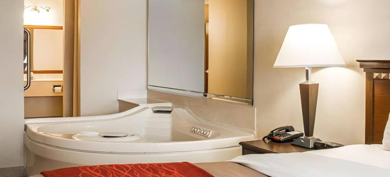 美国旅馆及水福德套房(American Inn & Suites)图片