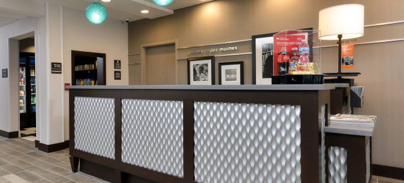 德梅因市中心希尔顿欢朋套房酒店(Hampton Inn & Suites des Moines Downtown)图片