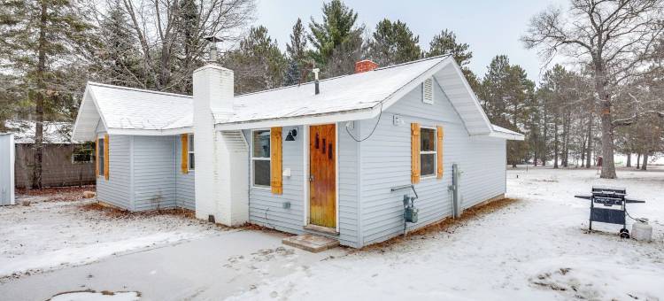 全年可钓鱼：莱茵兰德河畔小屋(Fish Year-round: Riverfront Cottage in Rhinelander)图片