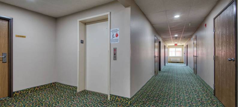 Burgundy Inn & Suites by OYO El Paso图片