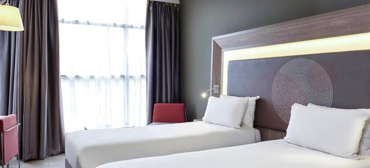 伦敦希思罗机场T1T2和T3诺富特酒店(Novotel London Heathrow Airport T1 T2 and T3 Hotel)图片