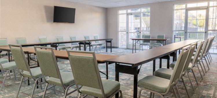 安大略库卡蒙格牧场Homewood Suites by Hilton(Homewood Suites by Hilton Ontario-Rancho Cucamonga)图片