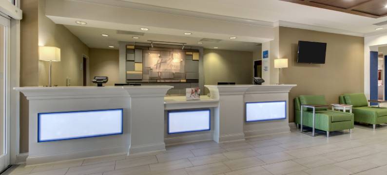 智选假日套房酒店哥伦布 Ft本宁(Holiday Inn Express & Suites Columbus - FT Benning Maingate by IHG)图片