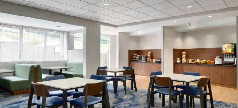 布里斯托尔万枫套房酒店(Fairfield Inn & Suites Bristol)图片