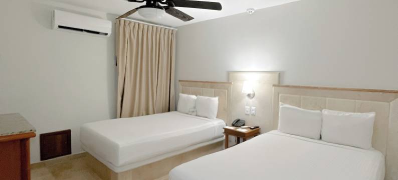 马萨特兰品质酒店(Quality Inn Mazatlan)图片