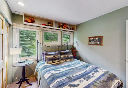 Pitkin Creek 13E Hotel Overview