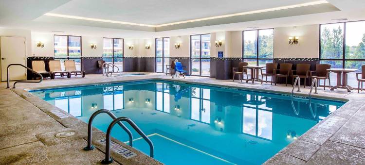 拜伦华纳罗宾斯舒适套房酒店(Comfort Suites Byron Warner Robins)图片