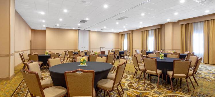 Hawthorn Extended Stay by Wyndham West Palm Beach图片