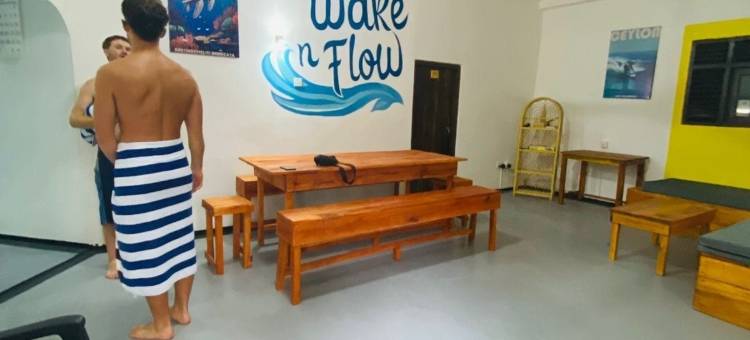 唤醒与流动，阿杭加马(Wake N Flow, Ahangama - Kabalana Beach)图片