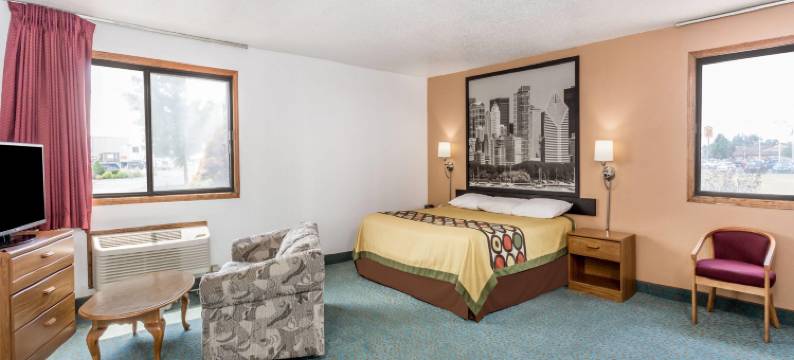 伯旁奈斯-坎卡基地区速8酒店(Super 8 by Wyndham Bourbonnais/Kankakee Area)图片