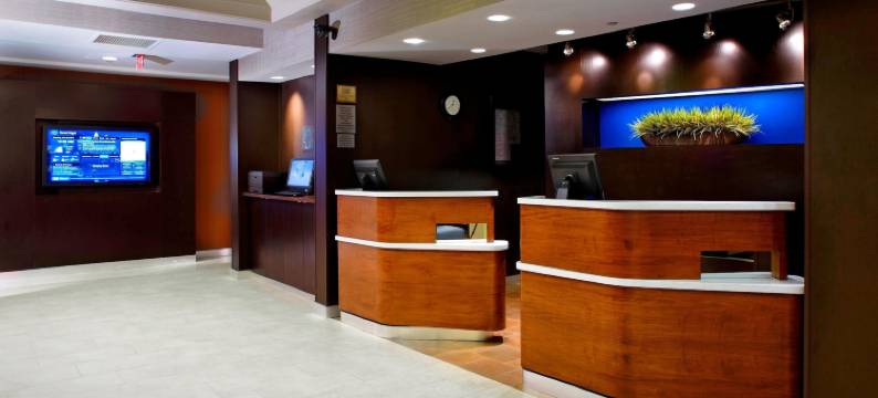 纽瓦克格兰维尔万怡酒店(Courtyard Newark Granville)图片