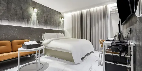 HOTEL NINE9
